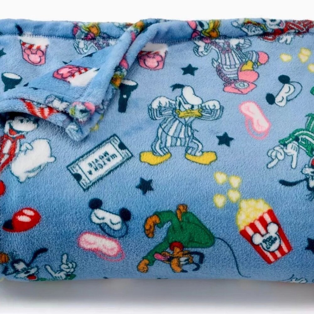 NEW DISNEY MICKEY MOUSE & FRIENDS PAJAMA PARTY SOFT THROW BLANKET THE BIG ONE